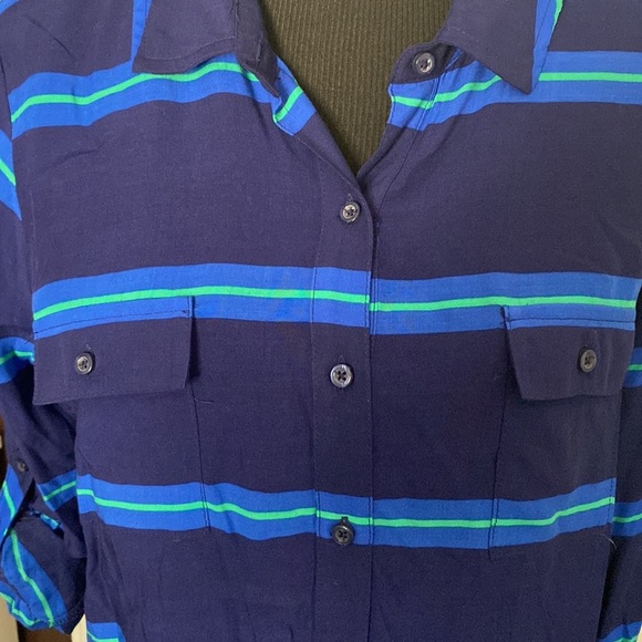 Old Navy Women’s Top Blouse Blue Green sz L NWT - Picture 2 of 7